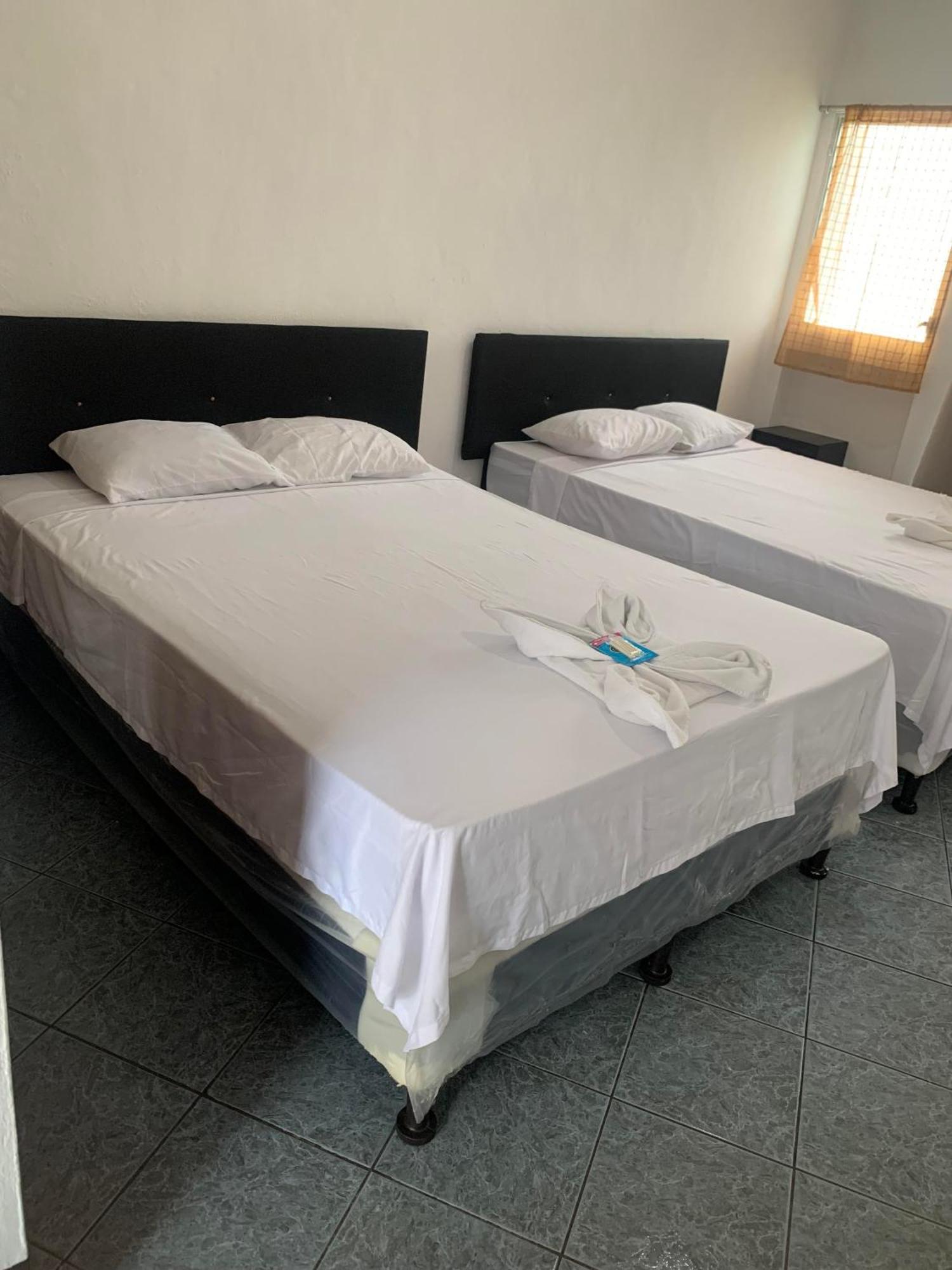 Hotel Aurora Flores Εξωτερικό φωτογραφία